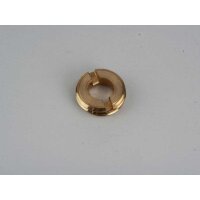 Nut for paint nozzle seal